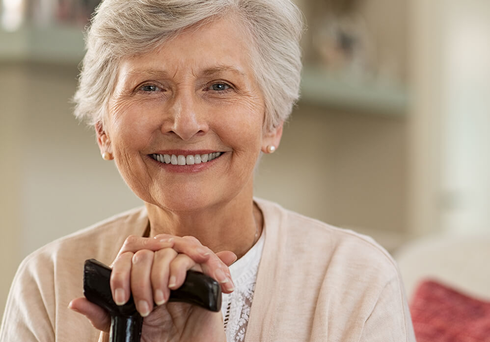 Dentures & dental implants for seniors in Dousman & Delafield, WI