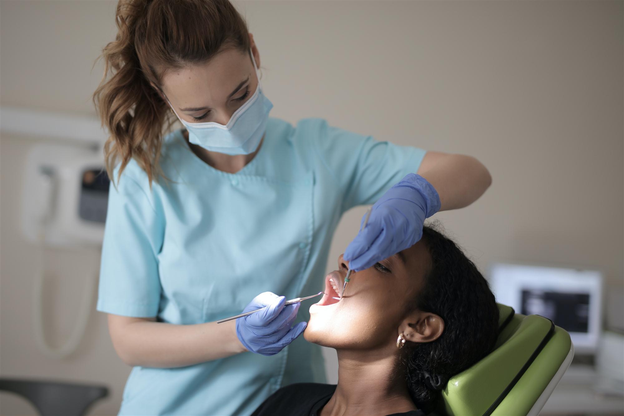 Teeth cleaning to maintain oral health